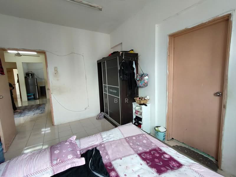 Apartment for Sale at Pangsapuri Permai Puteri - Azli Ibrahim - Bedroom - PropertyGuru.com.my