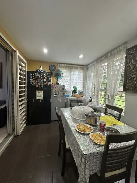 Rumah Teres 2 Tingkat untuk Dijual di Seksyen 6 (Kota Damansara) - Victor Liew - Dining Room - PropertyGuru.com.my