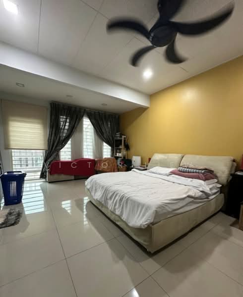 Rumah Teres 2 Tingkat untuk Dijual di Seksyen 6 (Kota Damansara) - Victor Liew - Bedroom - PropertyGuru.com.my