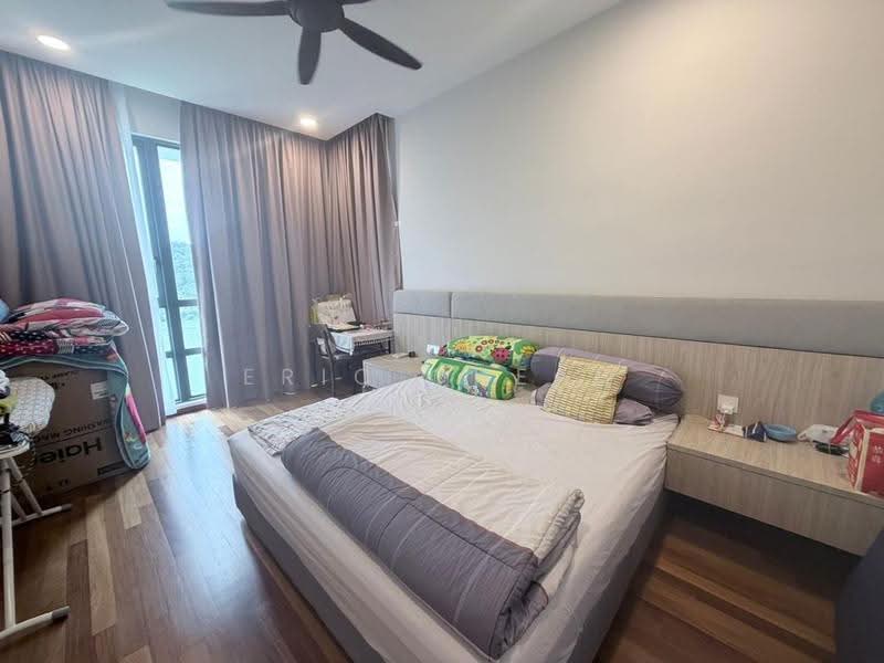 Condominium for Rent at Queens Residences Q1 @ Queens Waterfront - Eric Cheah - Bedroom - PropertyGuru.com.my