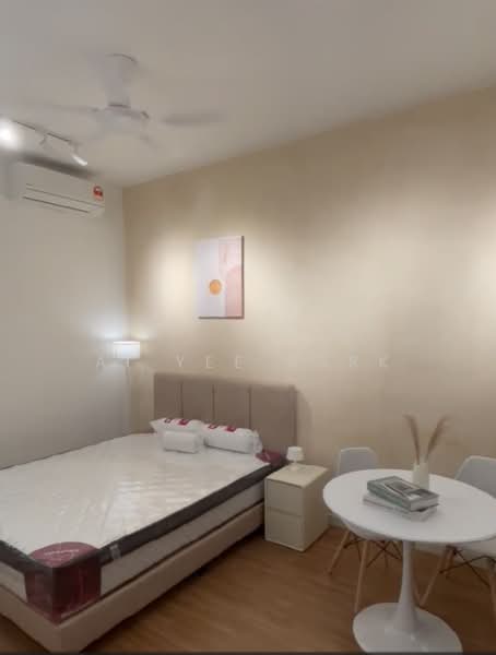 Servis Apartment untuk Disewa di Sunway Velocity TWO - Ai Yee Sark - Bedroom - PropertyGuru.com.my