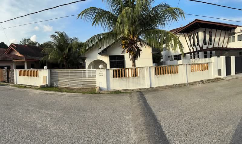 Bungalow for Sale in Kampung Geliga (Cukai) - Aiman Bin Hasnan - Exterior - PropertyGuru.com.my