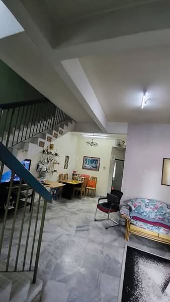 2-storey Terraced House for Sale in Kampung Batu Muda (Batu Caves) - Ronald Siaw - Living Room - PropertyGuru.com.my