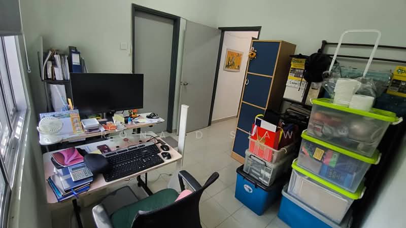 2-storey Terraced House for Sale in Kampung Batu Muda (Batu Caves) - Ronald Siaw - Study - PropertyGuru.com.my