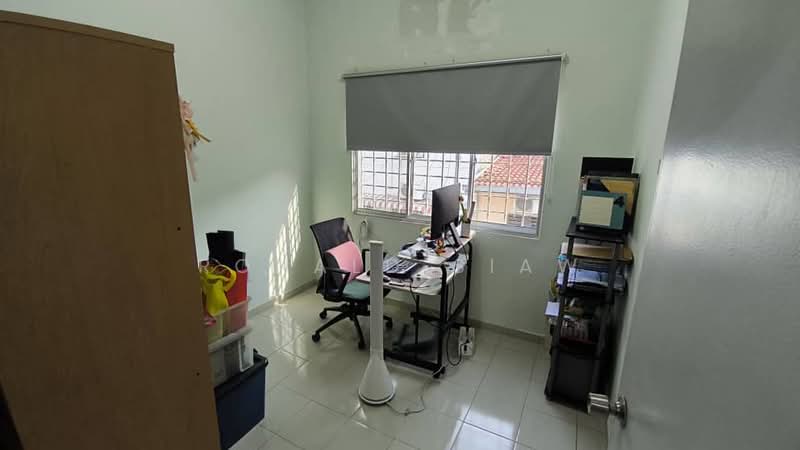2-storey Terraced House for Sale in Kampung Batu Muda (Batu Caves) - Ronald Siaw - Study - PropertyGuru.com.my