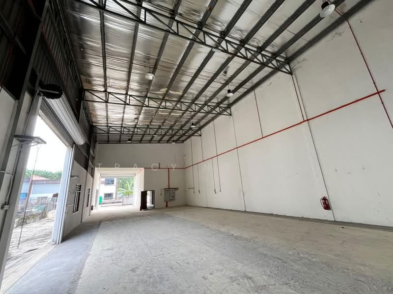 Factory for Sale in Taman Desa Cemerlang (Ulu Tiram) - Tracy Ngiam - Interior - PropertyGuru.com.my
