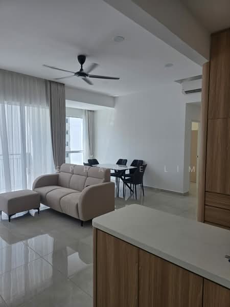 Kondominium untuk Disewa di Lucerne Residences - Stephanie Lim - Living Room - PropertyGuru.com.my