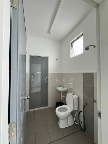 Rumah Teres 2 Tingkat untuk Disewa di Pasir Gudang (Johor) - Ivy Low - Bathroom - PropertyGuru.com.my