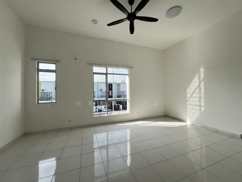 Rumah Teres 2 Tingkat untuk Dijual di Setia Ecohill (Semenyih) - Grace Ha - Living Room - PropertyGuru.com.my