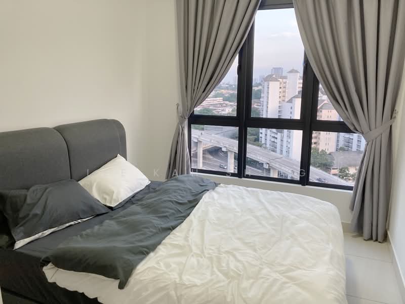 Service Residence for Sale at Far East - Lee Kah Shing - Bedroom - PropertyGuru.com.my