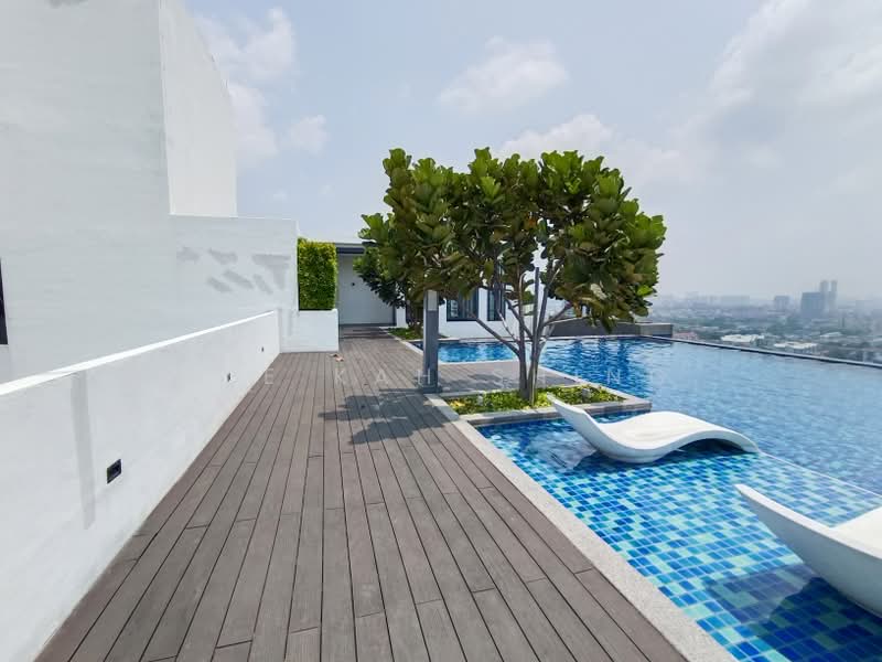 Service Residence for Sale at Far East - Lee Kah Shing - Pool - PropertyGuru.com.my