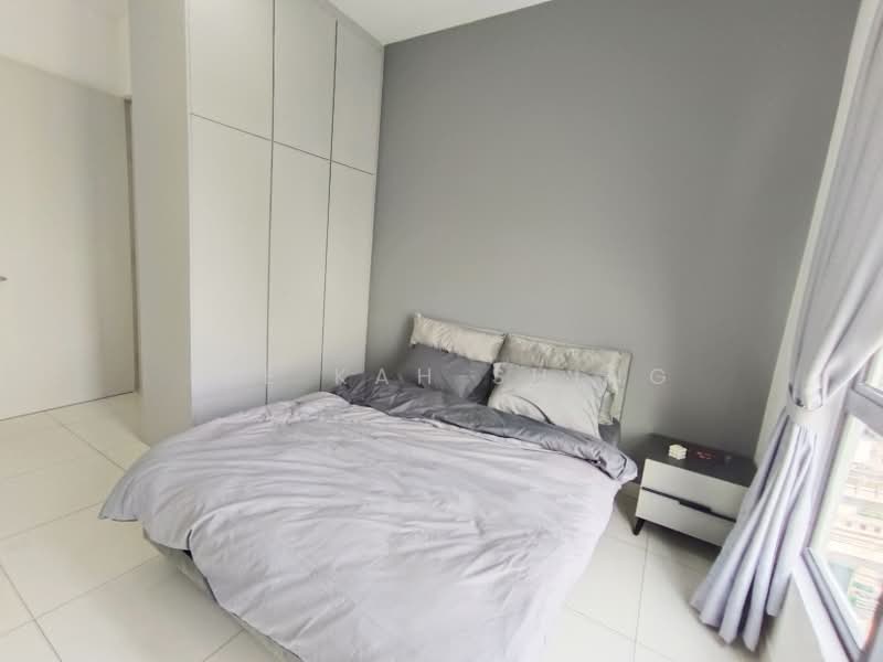 Service Residence for Sale at Far East - Lee Kah Shing - Bedroom - PropertyGuru.com.my