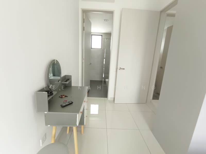 Service Residence for Sale at Far East - Lee Kah Shing - Bathroom - PropertyGuru.com.my