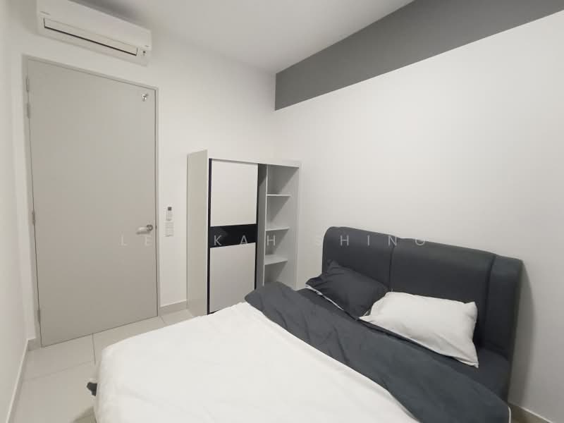 Service Residence for Sale at Far East - Lee Kah Shing - Bedroom - PropertyGuru.com.my