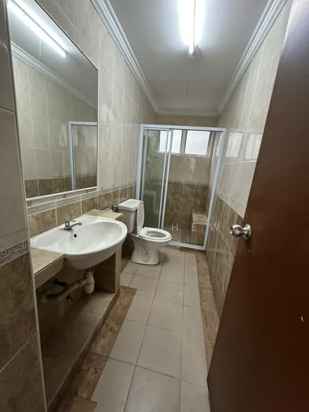 Kondominium untuk Dijual di Villa Wangsamas - Jane Hew - Bathroom - PropertyGuru.com.my