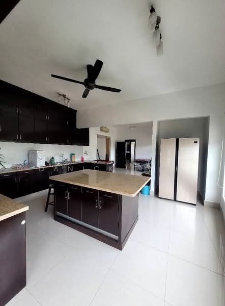 Condominium for Rent at The Cove Condominium - Danick Teoh - Kitchen - PropertyGuru.com.my