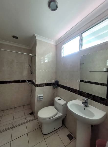 Condominium for Rent at The Cove Condominium - Danick Teoh - Bathroom - PropertyGuru.com.my