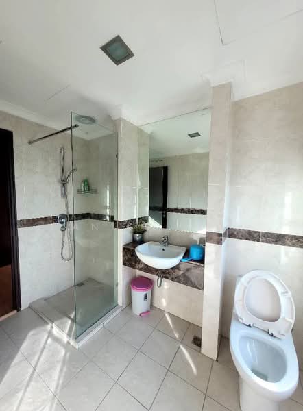 Condominium for Rent at The Cove Condominium - Danick Teoh - Bathroom - PropertyGuru.com.my