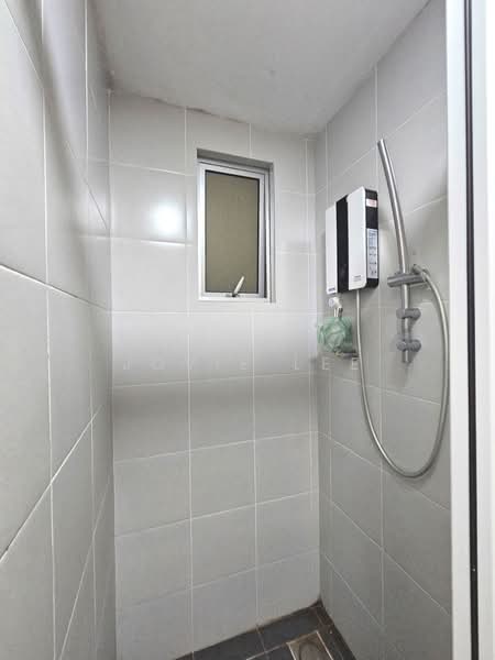 Servis Apartment untuk Disewa di Cerrado Residence @ Southville City - Jovie Lee - Bathroom - PropertyGuru.com.my