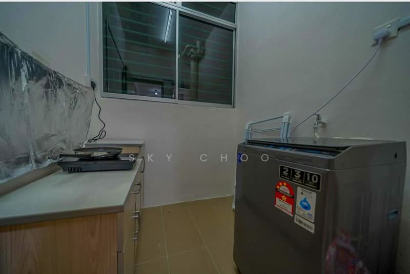Condominium for Sale at Platinum Splendor Residence - Sky Choo - Kitchen - PropertyGuru.com.my