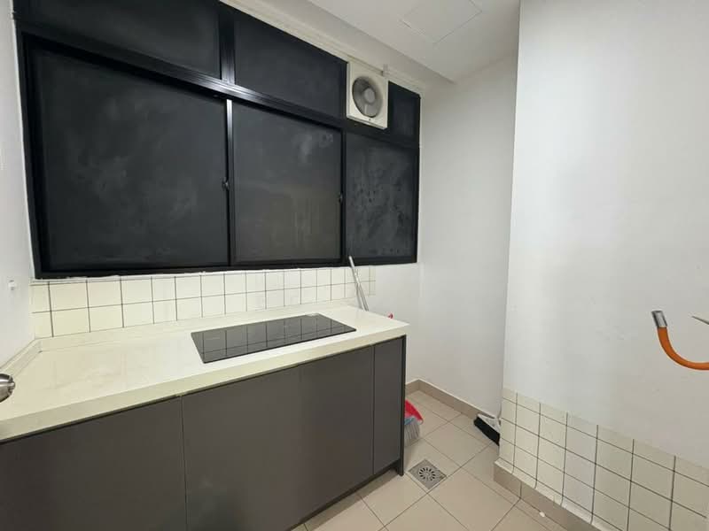 Kondominium untuk Dijual di Trinity Lemanja - BC TAN - Kitchen - PropertyGuru.com.my