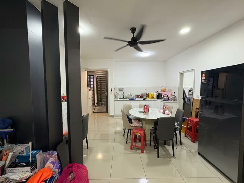 Kondominium untuk Dijual di Trinity Lemanja - BC TAN - Dining Room - PropertyGuru.com.my