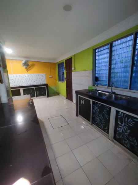 Rumah Teres 1.5-Tingkat untuk Dijual di Taman Cheras Awana (Cheras) - Esharani . - PropertyGuru.com.my