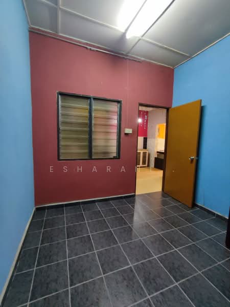 Rumah Teres 1.5-Tingkat untuk Dijual di Taman Cheras Awana (Cheras) - Esharani . - PropertyGuru.com.my