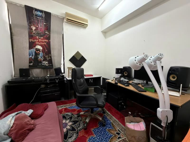 2-storey Terraced House for Sale in M Residence (Rawang) - Evelyn Khoo - Room - PropertyGuru.com.my