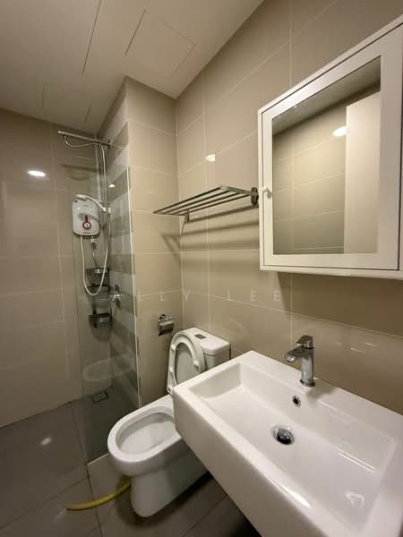 Servis Apartment untuk Disewa di Southbank Residence - Ally Lee - Bathroom - PropertyGuru.com.my