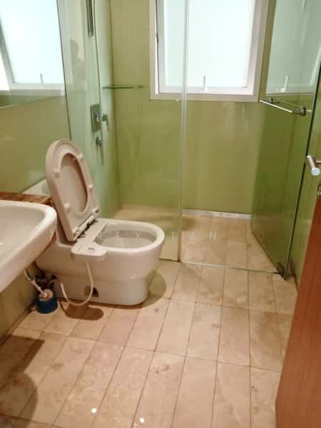 Servis Apartment untuk Disewa di Quadro Residences - Rex Tan - Bathroom - PropertyGuru.com.my