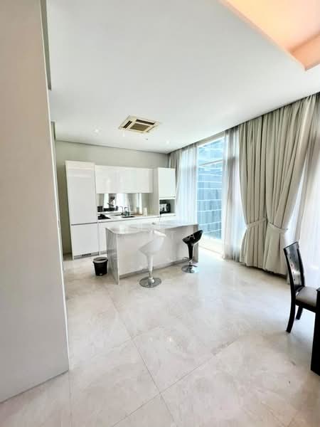 Servis Apartment untuk Disewa di Quadro Residences - Rex Tan - Kitchen - PropertyGuru.com.my