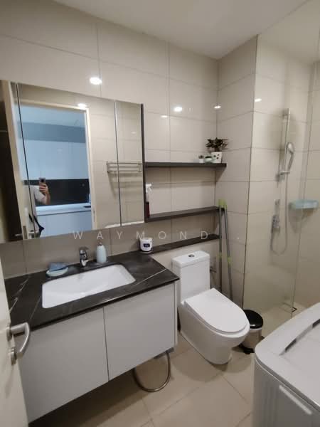 Servis Apartment untuk Dijual di The Park Sky Residence - Waymond . - Bathroom - PropertyGuru.com.my