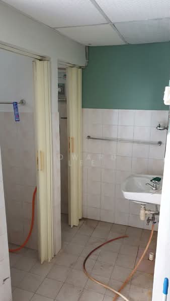 Kedai untuk Disewa di Teluk Kumbar (Penang) - Edward Lee - Bathroom - PropertyGuru.com.my