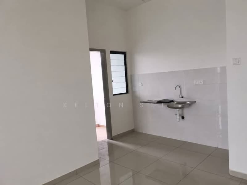 Service Residence for Sale at B11 Parkland Residence - Kelton Seet - PropertyGuru.com.my