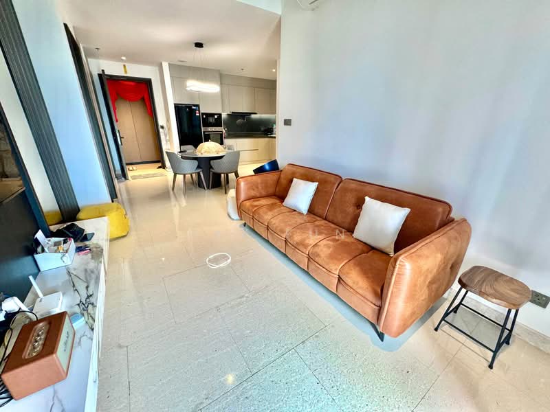Servis Apartment untuk Disewa di Marriott Residence @ Gurney - Ray Fun - Living Room - PropertyGuru.com.my