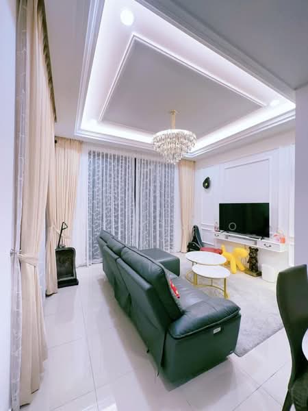 Rumah Teres untuk Dijual di Bandar Seri Alam (Masai) - Terence Eo - Living Room - PropertyGuru.com.my