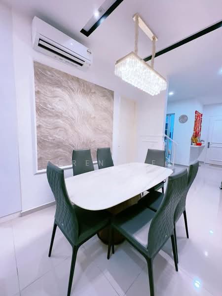 Rumah Teres untuk Dijual di Bandar Seri Alam (Masai) - Terence Eo - Dining Room - PropertyGuru.com.my