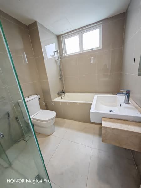 Condominium for Rent at Scenaria @ North Kiara Hills - Jessica Lim - Bathroom - PropertyGuru.com.my