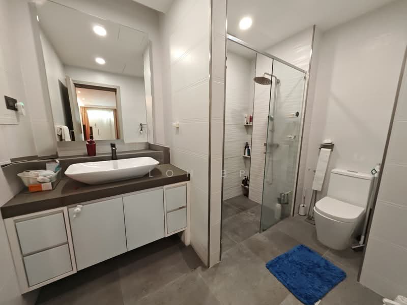 Kondominium untuk Dijual di Gurney Paragon - Loh BP - Bathroom - PropertyGuru.com.my