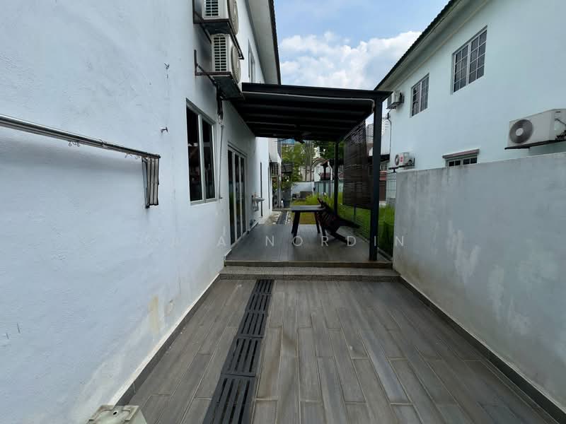 Rumah Teres 2 Tingkat untuk Dijual di TAMAN PUCHONG UTAMA (Puchong) - Sa'a Nordin - Exterior - PropertyGuru.com.my