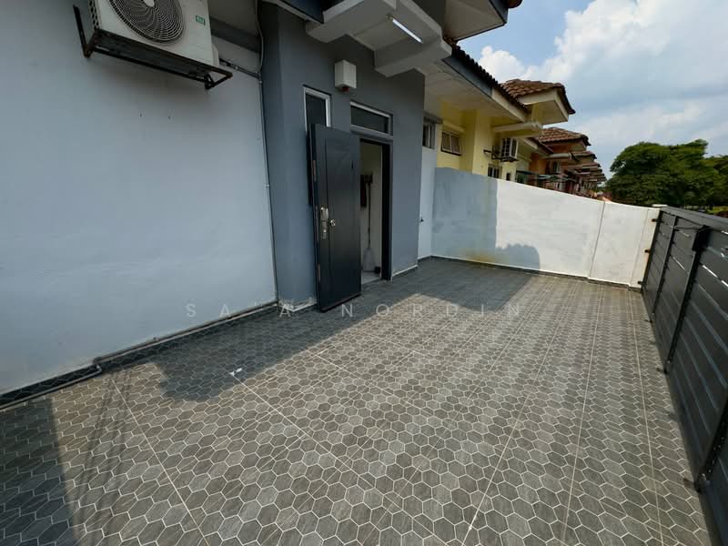 Rumah Teres 2 Tingkat untuk Dijual di TAMAN PUCHONG UTAMA (Puchong) - Sa'a Nordin - Exterior - PropertyGuru.com.my