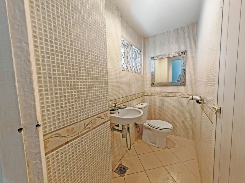 3-storey Terraced House for Sale in Ampang Jaya (Ampang) - Eason Wong - Bathroom - PropertyGuru.com.my