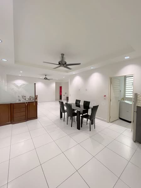 Kondominium untuk Dijual di Elit Heights @ Bayan City - Vincent Ooi - Dining Room - PropertyGuru.com.my