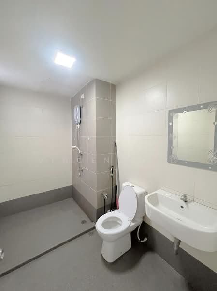 Kondominium untuk Dijual di Elit Heights @ Bayan City - Vincent Ooi - Bathroom - PropertyGuru.com.my