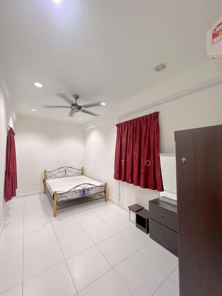 Kondominium untuk Dijual di Elit Heights @ Bayan City - Vincent Ooi - Bedroom - PropertyGuru.com.my