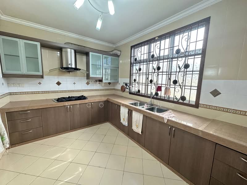 Semi-Detached House for Sale in Taman Pelangi Indah (Ulu Tiram) - Nico Chong - Kitchen - PropertyGuru.com.my
