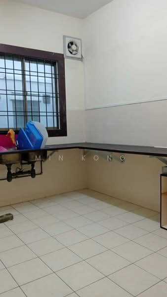 Rumah Teres 2 Tingkat untuk Disewa di Taman Mount Austin (Tebrau) - Min Kong - Kitchen - PropertyGuru.com.my