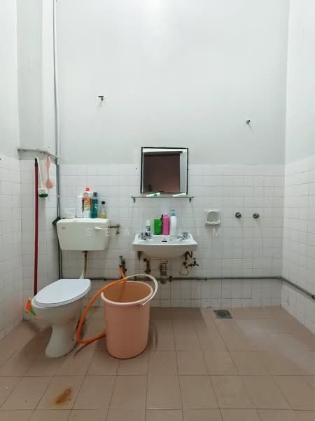 2-storey Terraced House for Sale in Bukit Damansara (Damansara Heights) - Sean Lim - Bathroom - PropertyGuru.com.my