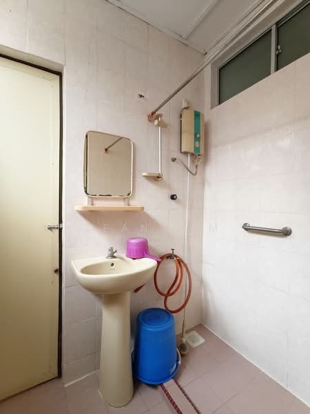 2-storey Terraced House for Sale in Bukit Damansara (Damansara Heights) - Sean Lim - Bathroom - PropertyGuru.com.my